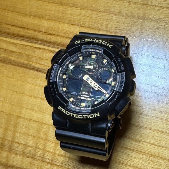 Lot of (6) Casio GShocks - Picture 6 of 7